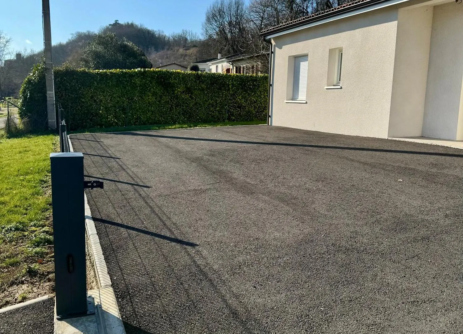 Maison Du Cos, Neuve Avec 3 Chambres Et Un Garage Lamothe-Capdeville 0*,